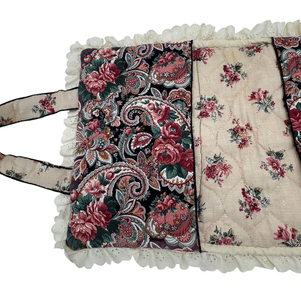 VTG Handmade Quilted Floral Paisley Book Cover Bible Handle Lace Trim Pockets